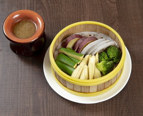 Bagna cauda 配蒸蔬菜