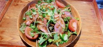 Japanese-style bacon salad