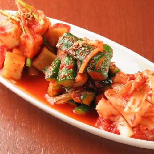 キムチ盛り合せ