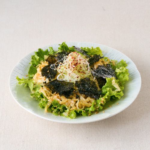 くらげナムルと蒸し鶏のチョレギサラダ