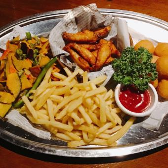 【宴会2次会90分コース￥３０００込み】飲み放題70分／料理3品付