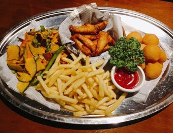 【宴会2次会90分コース￥３０００込み】飲み放題70分／料理3品付