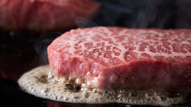 Grilled Akagi Kuroge Wagyu beef from Gunma Prefecture