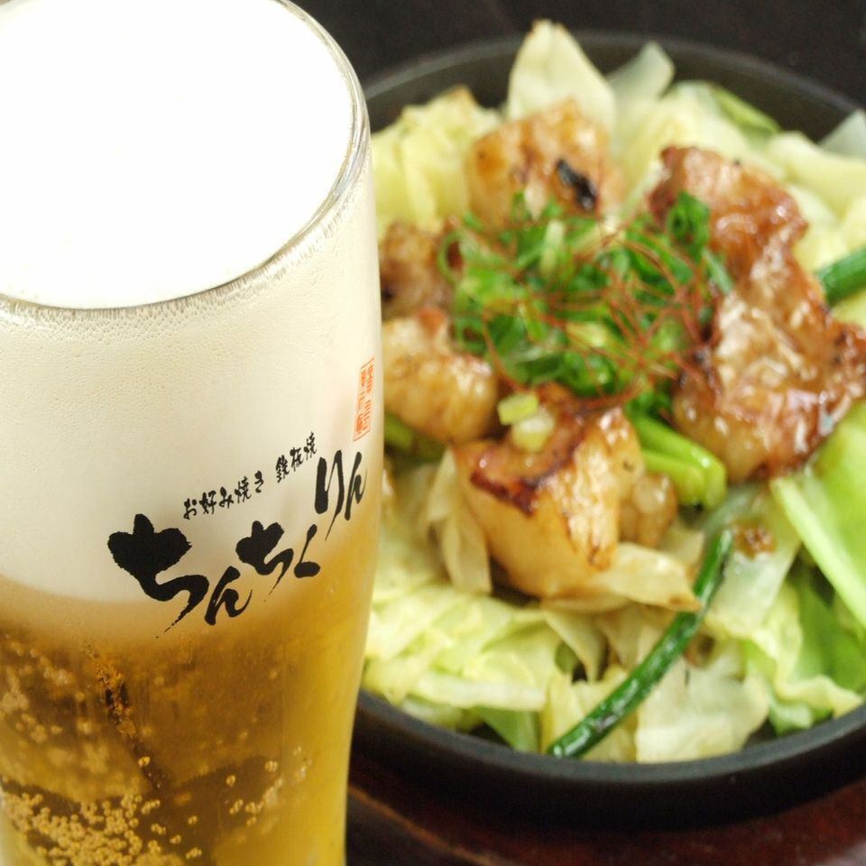 大粒！プリプリホルモンは新鮮そのもの！熱々鉄板料理が楽しめる
