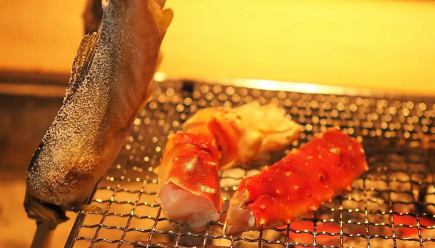 祖园套餐:烤帝王蟹、白灼鳗鱼、黑毛和牛套餐等丰富的肉类和海鲜