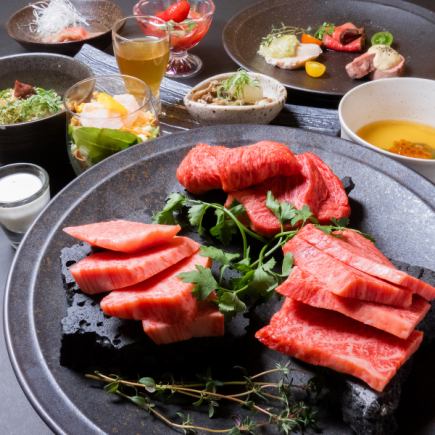 12 dishes in total including 3 types of lava grilled meat + sirloin steak [Exquisite Miyazaki Beef Ultimate Course ~ Savor the deep flavor of the meat ~]