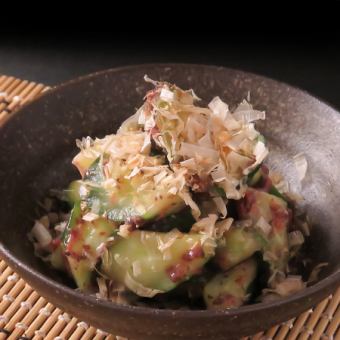 炒梅子黄瓜
