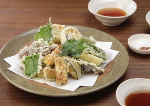 野菜の天ぷら盛り合わせ