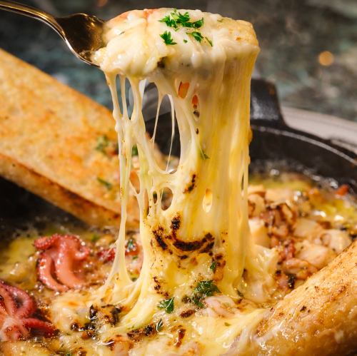 Grilled cheese and idaco ajillo