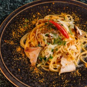 White fish, white onion and dried mullet roe peperoncino