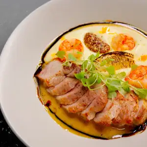 四元豚肩ロース＋海老のグリル～チーズソース～