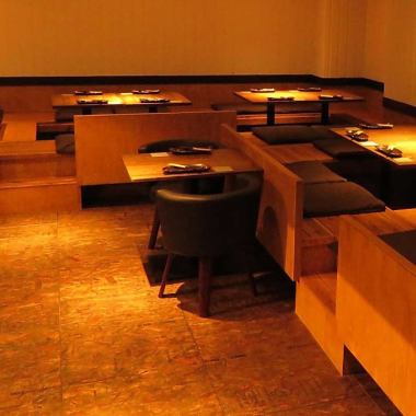 The table seats for two people, and the lighting is completely off, so you can enjoy your meal in an adult atmosphere.For a date or a meal with friends ◎ Please finish the day at the adult hideaway "Anaba".