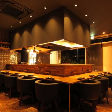 The counter seats are special seats where you can see the powerful cooking scenery ♪ You can see the teppanyaki right in front of you, and it's a live feeling! In the open kitchen because you want to enjoy conversation with customers ♪ Atmosphere unique to counter seats Please enjoy!