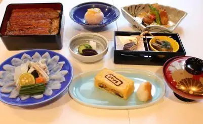 ふぐ刺しと坂東鰻重会席