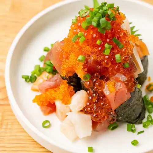 海鮮こぼれ寿司