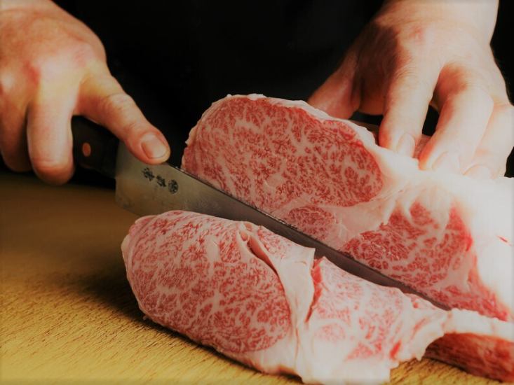 肉好きも唸る肉の名店！極上のお肉をご担当あれ♪