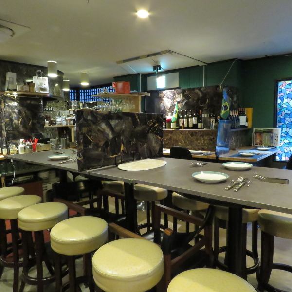 ≪団体でのご利用もOK!≫貸切予約受付中!※条件有◆レイアウト変更が自由なテーブル席で大人数でのご利用にも最適◎ブラジル本場の味をご堪能いただけますので、団体のお食事会や宴会、お誕生日会など、大切な方と過ごす際にもおすすめです。ブラジルレストラン ジオゴで心地良いひと時をゆったりとお過ごしください♪