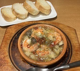 Shrimp and mushroom ahijo