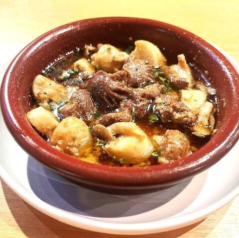 砂肝のスパイスアヒージョ
