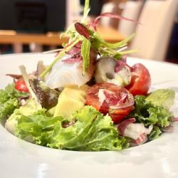 アボカドとタコのマリネサラダ