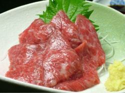 [Horse sashimi] Soft marbled loin/Healthy red meat