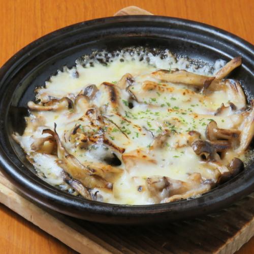Shimeji mushroom butter / shimeji and maitake cheese grilled