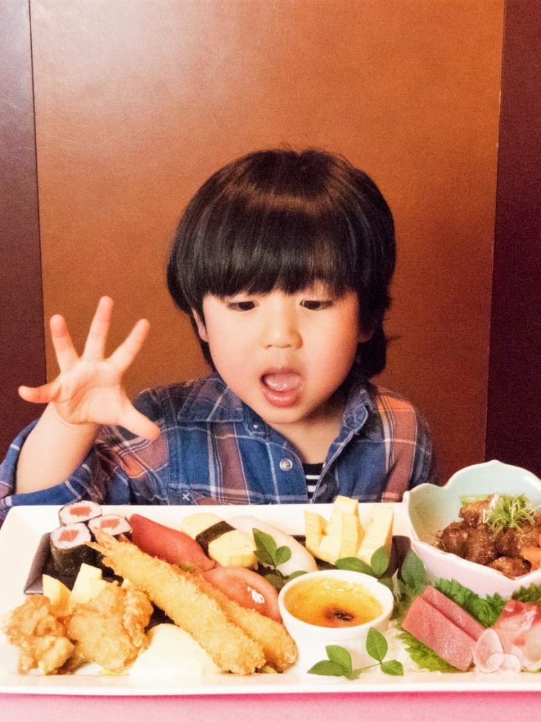 即使是家庭也可以自由享受♪兒童用兒童餐盤（有無限暢飲）1500日元〜