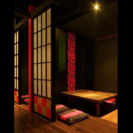 [2nd floor] 1 private room with horigotatsu seating for 4 people.8 people x 2 rooms.