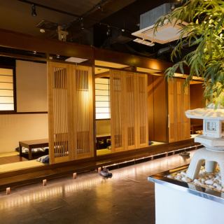 20名様~最大30名様まで貸切が可能です。大人数での宴会や打ち上げなどにご利用ください。