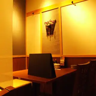 暖簾があるので、お隣の席も気になりません★海鮮居酒屋　はなの舞　南浦和東口店