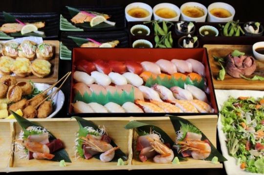 Koyomi's deluxe seafood sushi course with 120 minutes of all-you-can-drink: 5,500 yen (tax included)