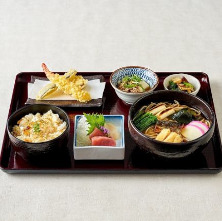 【 새해 전날 한정 】 금박 도미가 붙은 연월 소바 고젠