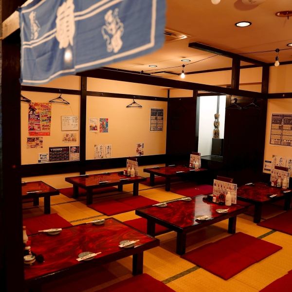 暖かな和の照明が包み込む大人の為の座敷席で、いつもよりゆったりと過ごす上質なご宴会をどうぞ♪団体様のご宴会や歓送迎会などにもご利用頂く事が可能です。もちろんお勤め先でのご宴会やプライベートでの飲み会などにも幅広くご利用いただいております♪喫煙可能