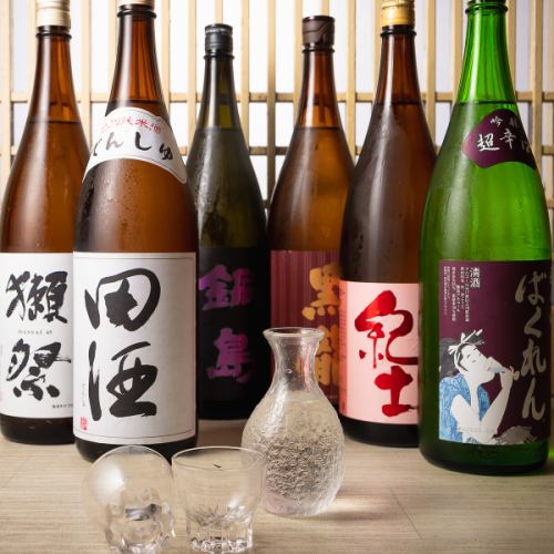 厳選日本酒は常時25種以上