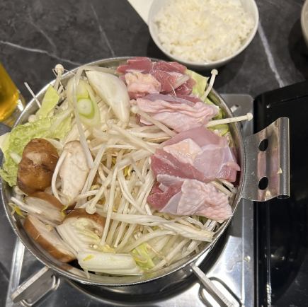 叉烧鸡火锅 “叉烧鸡” 1份 1,800日元(含税)