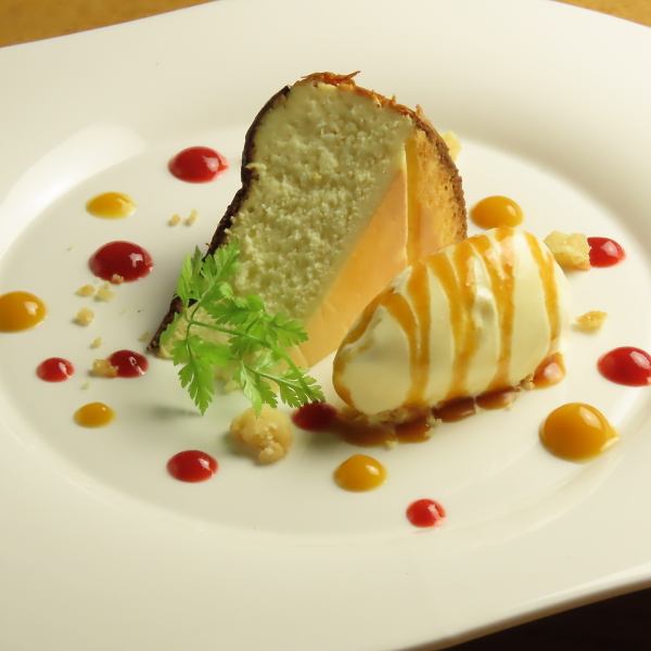 〆のデザートメニューはひと工夫加えてます♪日本酒入りバスクチーズケーキはこだわりの逸品！