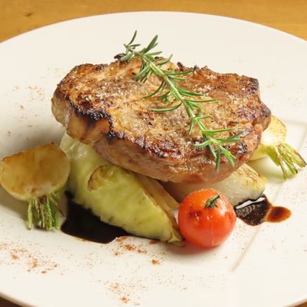 Enjoy the elegant flavor of fat! [Grilled Tochu Tea Pork Course] 6 dishes, 1 glass of draft beer and 2 hours of all-you-can-drink for 5,000 yen