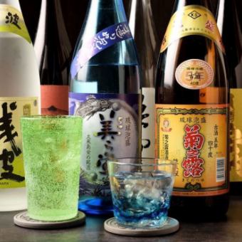 各120分鐘無限暢飲※酒類2,200日圓（含稅）/清涼飲料1,500日圓（含稅）