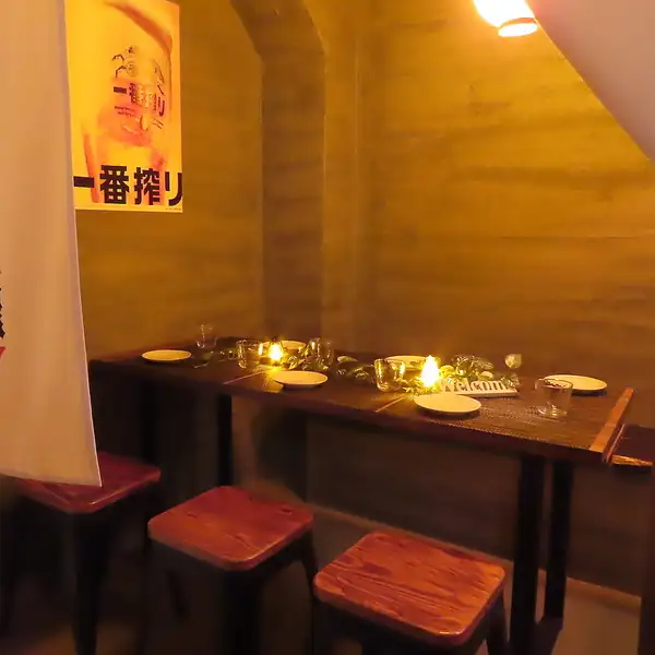 仲間内、女子会、ママ会、デートなど全席個室でご案内!天神で低価格の食べ放題でご案内させて頂きます!種類豊富な食べ飲み放題はどれも自慢の食べ飲み放題コース◎平日は更にお得◎焼き鳥などの居酒屋メニューも、人気の肉寿司や海鮮も満足できるラインナップでお届け!