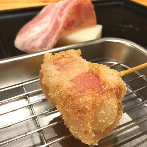Mochi bacon / chicken skin / mountain of tuna / asparagus / tomato bacon / hanpen cheese / chikuwa cheese / nankotsu / sand