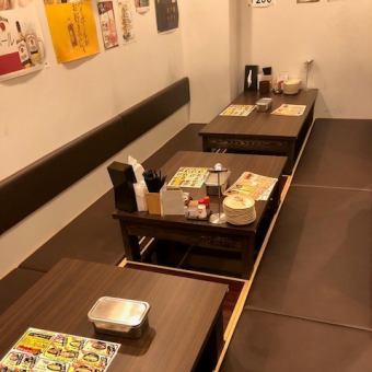 We have seats according to various scenes.We will guide you to various situations such as farewell party, girls' association, date, anniversary and so on.Please enjoy the authentic Kansai taste by all means.