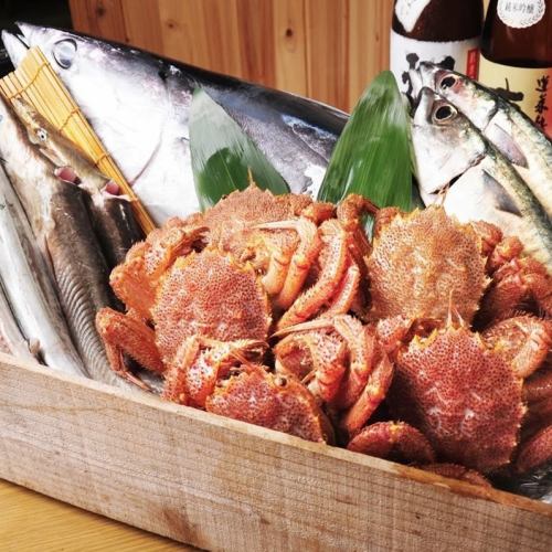 広島の地物はもちろん旬の鮮魚を取り揃えております
