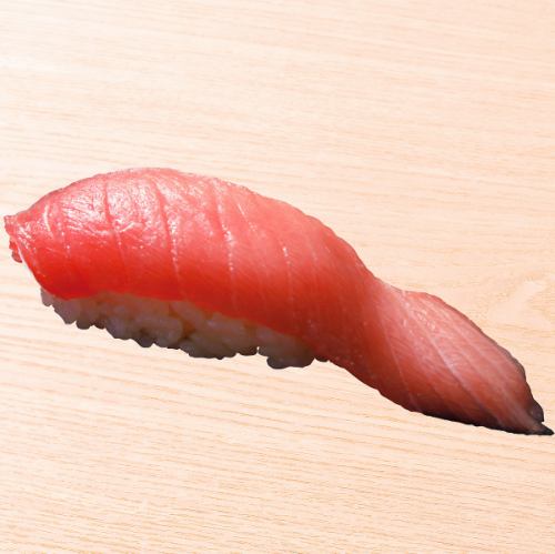[Raw bluefin tuna] Medium fatty tuna/boiled conger eel/kelp with larvae/snow crab