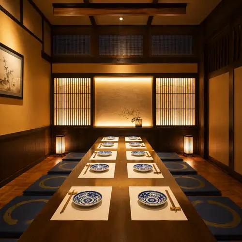 <p>◆NEW OPEN◆団体向け個室を多数完備！落ち着いた和の雰囲気の隠れ家個室居酒屋です。新宿駅前、西口出てすぐの好立地！新宿駅での宴会・会食・接待・女子会などすべてお任せください。鮮度抜群の海鮮～地鶏を使った鍋料理や酒肴♪店内最大300席で団体様・少人数でも個室にご案内!!落ち着いた雰囲気の掘りごたつ個室も♪</p>