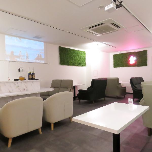 [Cafe & Bar Shisha MyPace My Pace◆] 本店距离名古屋市营地铁樱通线丸之内站5号出口步行约7分钟，步行即可到达♪我们配备了投影仪，还可以投影您带来的图像，所以我们也欢迎您参加聚会！