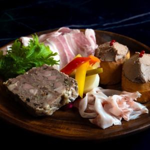 シャルキュトリー盛り合わせ