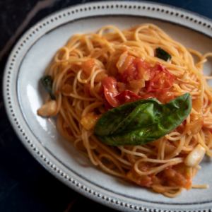 完熟トマトとバジリコのスパゲッティ