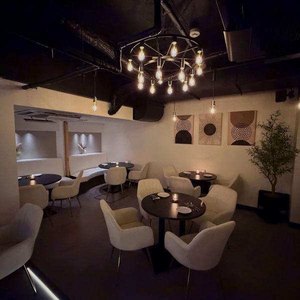 【パーティー、貸切のご相談承ります】全フロア貸切で着席48名様まで可能です。団体様や会社宴会、結婚式二次会などの団体利用のご相談受け付けております！