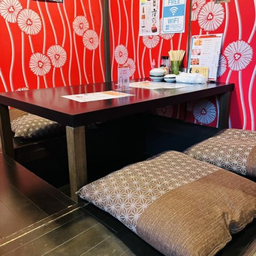 <p>雰囲気のいいな掘りごたつ個室席が居心地◎少人数での飲み会や、会社での宴会など大人数の飲み会に！宴会には貸し切りのご予約も承っております！※ご予約の際はお早めにご連絡ください。</p>