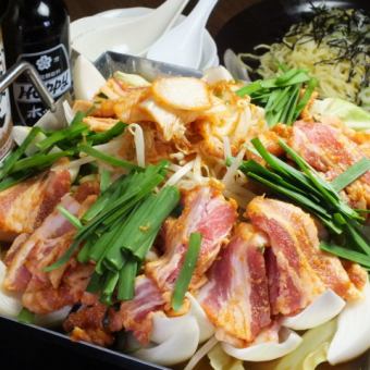 [Enjoy pork belly and offal! Chiritori hot pot course] 2.5 hours 4000 yen